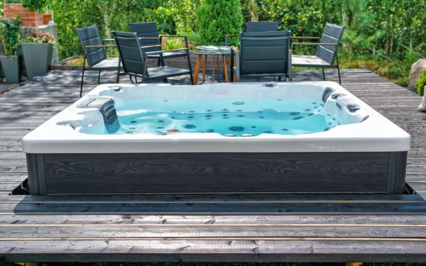 Cost of Spa Deck Remodeling in Hixson